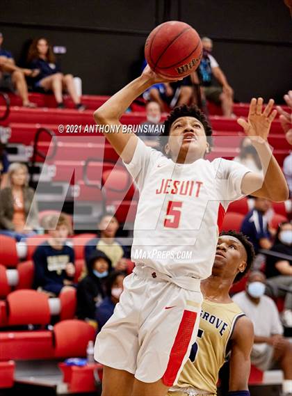 Thumbnail 3 in Elk Grove @ Jesuit photogallery.