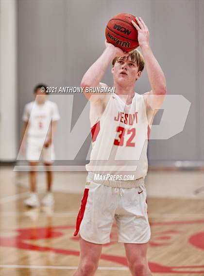 Thumbnail 3 in Elk Grove @ Jesuit photogallery.