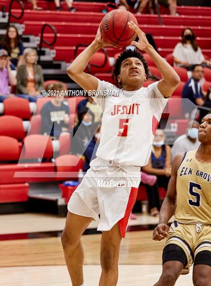 Thumbnail 2 in Elk Grove @ Jesuit photogallery.