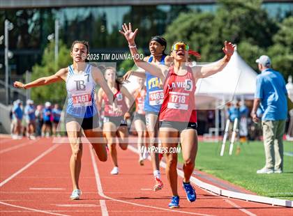 Thumbnail 1 in UIL 2A Girls Track & Field Finals photogallery.