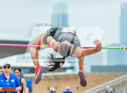 Thumbnail 3 in UIL 2A Girls Track & Field Finals photogallery.