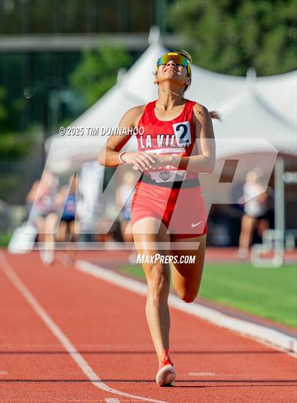 Thumbnail 1 in UIL 2A Girls Track & Field Finals photogallery.