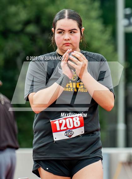 Thumbnail 3 in UIL 2A Girls Track & Field Finals photogallery.