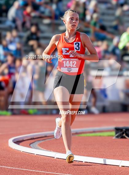 Thumbnail 3 in UIL 2A Girls Track & Field Finals photogallery.