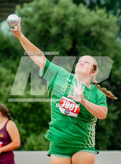 Thumbnail 1 in UIL 2A Girls Track & Field Finals photogallery.