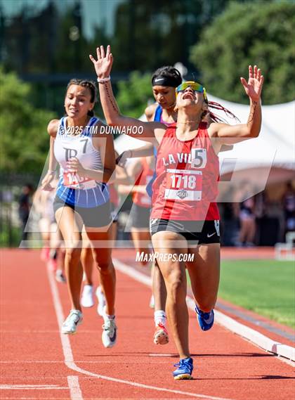 Thumbnail 1 in UIL 2A Girls Track & Field Finals photogallery.
