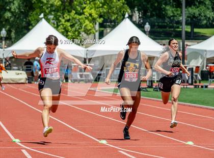 Thumbnail 3 in UIL 2A Girls Track & Field Finals photogallery.