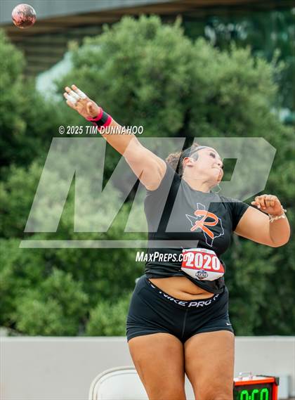 Thumbnail 1 in UIL 2A Girls Track & Field Finals photogallery.