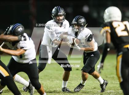 Thumbnail 2 in Edison vs. Clovis North photogallery.