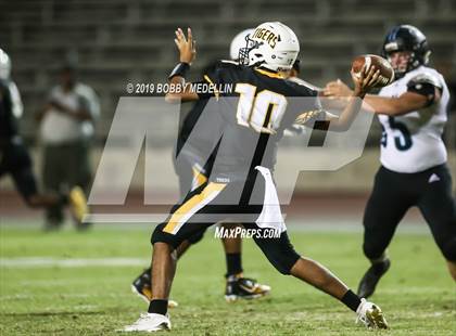 Thumbnail 1 in Edison vs. Clovis North photogallery.