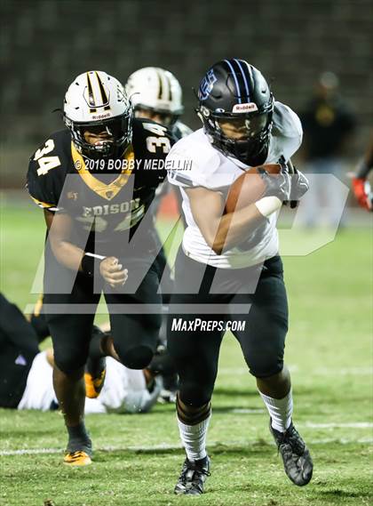 Thumbnail 3 in Edison vs. Clovis North photogallery.