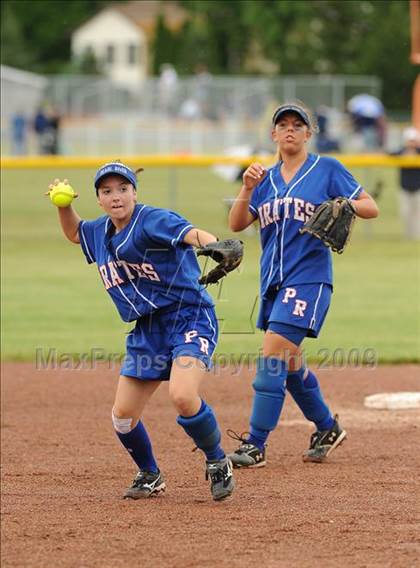 Thumbnail 1 in Pearl River vs. Floral Park (NYSPHSAA Class A Final) photogallery.