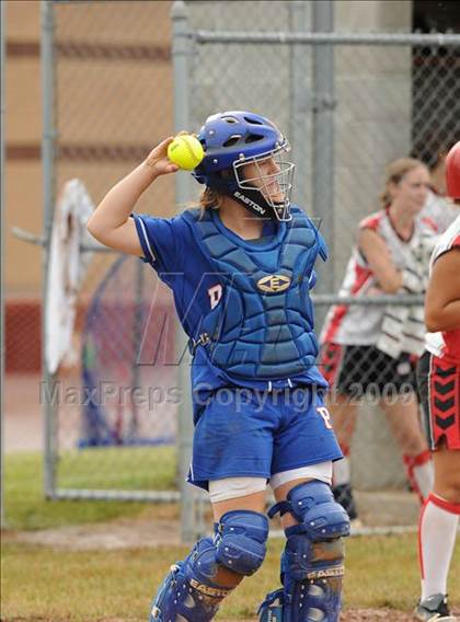 Thumbnail 2 in Pearl River vs. Floral Park (NYSPHSAA Class A Final) photogallery.