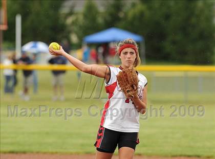 Thumbnail 1 in Pearl River vs. Floral Park (NYSPHSAA Class A Final) photogallery.