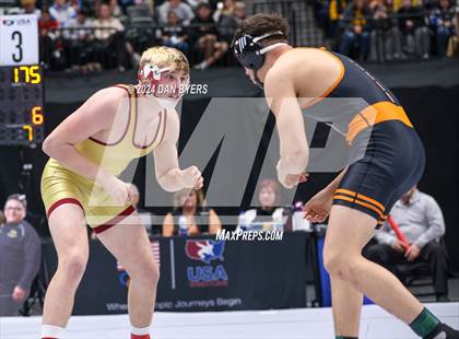 Thumbnail 1 in CHSAA 3A Finals photogallery.