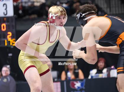 Thumbnail 2 in CHSAA 3A Finals photogallery.