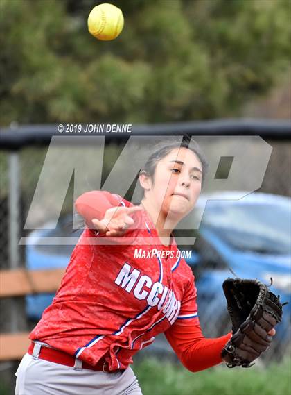 Thumbnail 2 in McCurdy @ Mora photogallery.