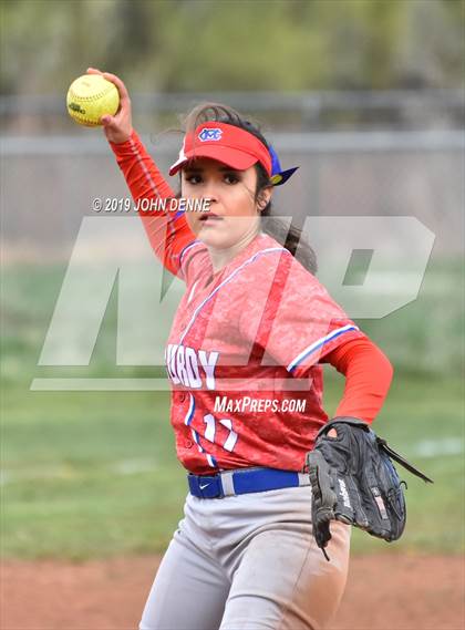 Thumbnail 1 in McCurdy @ Mora photogallery.