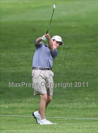Thumbnail 1 in Section 5 State Qualifier @ Oak Hill CC (Supersectionals) photogallery.