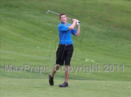 Thumbnail 2 in Section 5 State Qualifier @ Oak Hill CC (Supersectionals) photogallery.