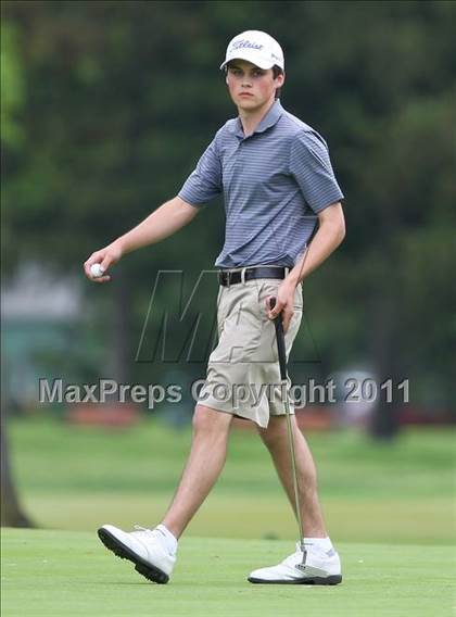 Thumbnail 3 in Section 5 State Qualifier @ Oak Hill CC (Supersectionals) photogallery.