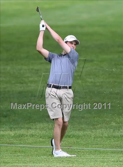 Thumbnail 2 in Section 5 State Qualifier @ Oak Hill CC (Supersectionals) photogallery.