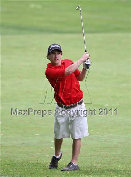 Thumbnail 2 in Section 5 State Qualifier @ Oak Hill CC (Supersectionals) photogallery.