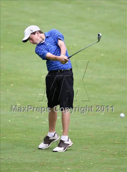 Thumbnail 2 in Section 5 State Qualifier @ Oak Hill CC (Supersectionals) photogallery.