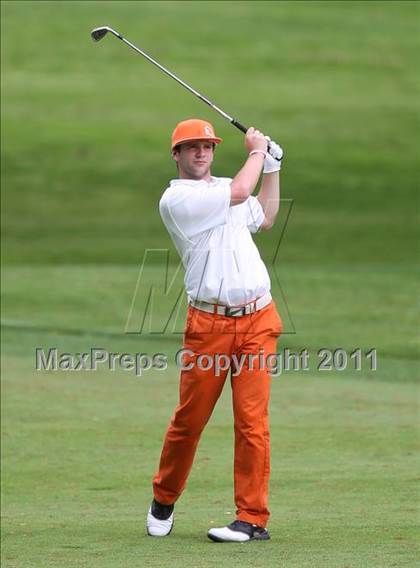 Thumbnail 2 in Section 5 State Qualifier @ Oak Hill CC (Supersectionals) photogallery.