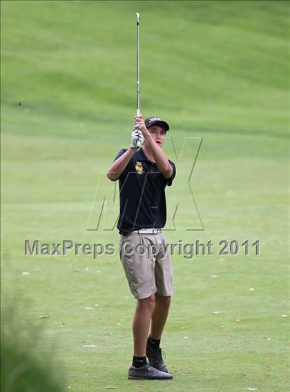 Thumbnail 2 in Section 5 State Qualifier @ Oak Hill CC (Supersectionals) photogallery.