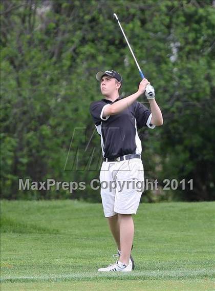 Thumbnail 1 in Section 5 State Qualifier @ Oak Hill CC (Supersectionals) photogallery.