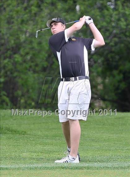 Thumbnail 3 in Section 5 State Qualifier @ Oak Hill CC (Supersectionals) photogallery.