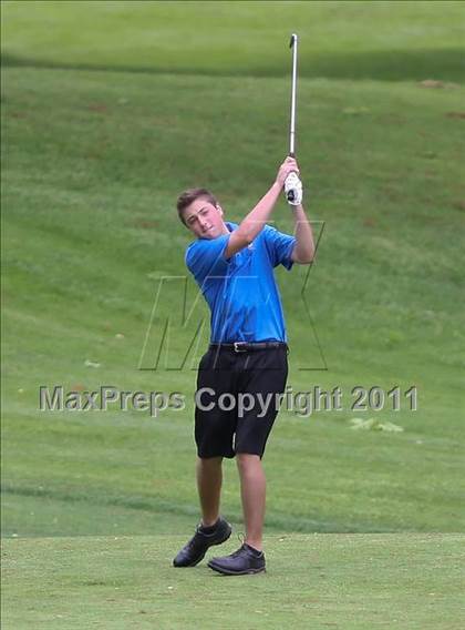 Thumbnail 3 in Section 5 State Qualifier @ Oak Hill CC (Supersectionals) photogallery.