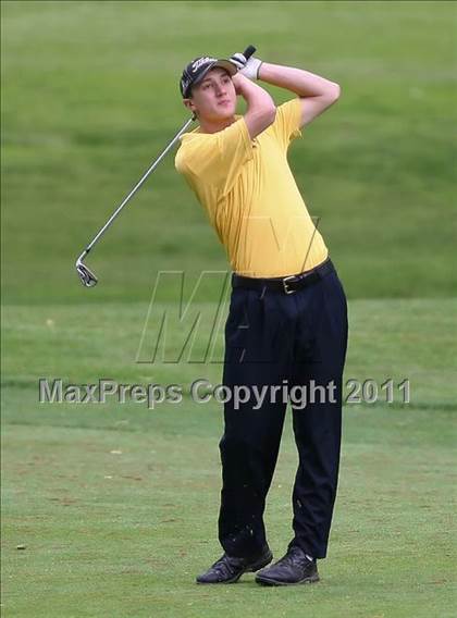 Thumbnail 3 in Section 5 State Qualifier @ Oak Hill CC (Supersectionals) photogallery.