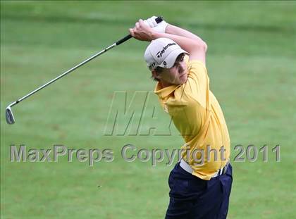 Thumbnail 2 in Section 5 State Qualifier @ Oak Hill CC (Supersectionals) photogallery.