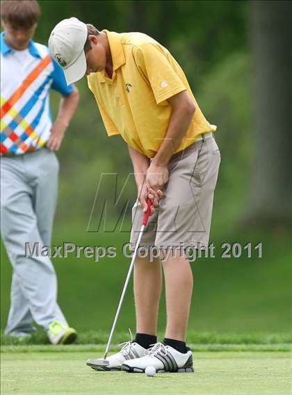 Thumbnail 3 in Section 5 State Qualifier @ Oak Hill CC (Supersectionals) photogallery.