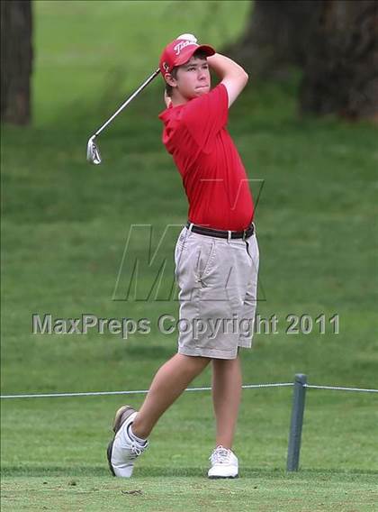 Thumbnail 1 in Section 5 State Qualifier @ Oak Hill CC (Supersectionals) photogallery.