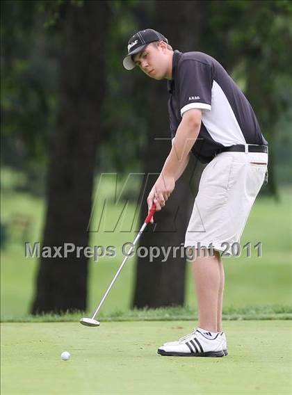 Thumbnail 3 in Section 5 State Qualifier @ Oak Hill CC (Supersectionals) photogallery.