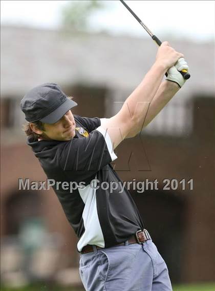 Thumbnail 1 in Section 5 State Qualifier @ Oak Hill CC (Supersectionals) photogallery.