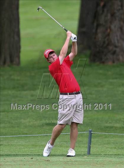 Thumbnail 2 in Section 5 State Qualifier @ Oak Hill CC (Supersectionals) photogallery.