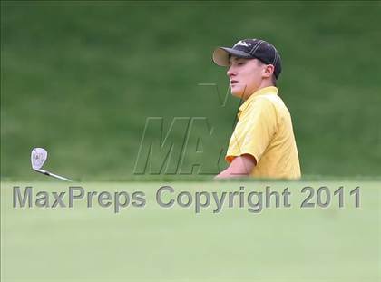 Thumbnail 2 in Section 5 State Qualifier @ Oak Hill CC (Supersectionals) photogallery.