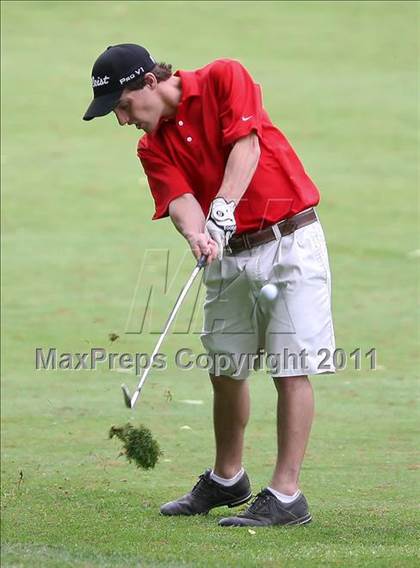 Thumbnail 2 in Section 5 State Qualifier @ Oak Hill CC (Supersectionals) photogallery.