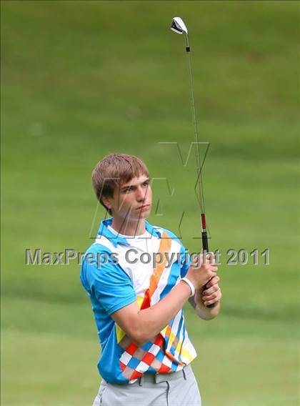 Thumbnail 2 in Section 5 State Qualifier @ Oak Hill CC (Supersectionals) photogallery.