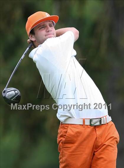 Thumbnail 1 in Section 5 State Qualifier @ Oak Hill CC (Supersectionals) photogallery.