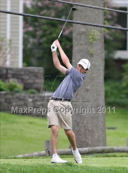 Thumbnail 1 in Section 5 State Qualifier @ Oak Hill CC (Supersectionals) photogallery.