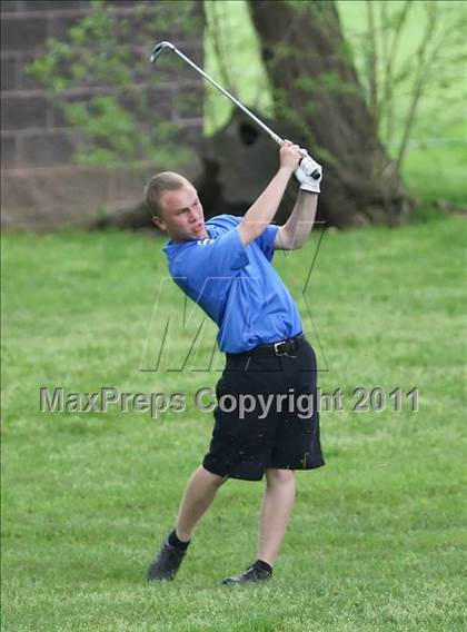 Thumbnail 3 in Section 5 State Qualifier @ Oak Hill CC (Supersectionals) photogallery.