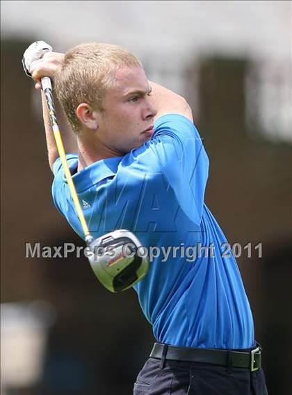 Thumbnail 2 in Section 5 State Qualifier @ Oak Hill CC (Supersectionals) photogallery.