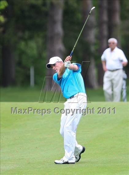 Thumbnail 1 in Section 5 State Qualifier @ Oak Hill CC (Supersectionals) photogallery.