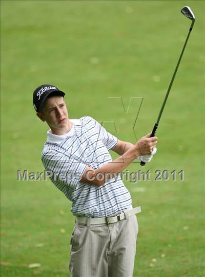 Thumbnail 3 in Section 5 State Qualifier @ Oak Hill CC (Supersectionals) photogallery.