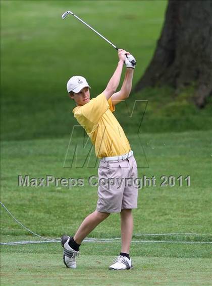 Thumbnail 1 in Section 5 State Qualifier @ Oak Hill CC (Supersectionals) photogallery.